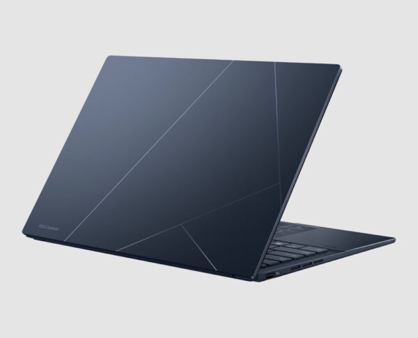 Asus Zenbook 14 OLED UX3405MA rear view Asus Zenbook 14 OLED UX3405MA rear view showing the Ponder Blue lid and hinge