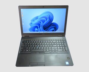 Dell Latitude 5590 i5, front view