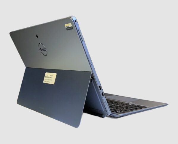 Dell Latitude 7210 2in1 i7 Dell Latitude 7210 2-in-1 i7, rear view showing the Black lid