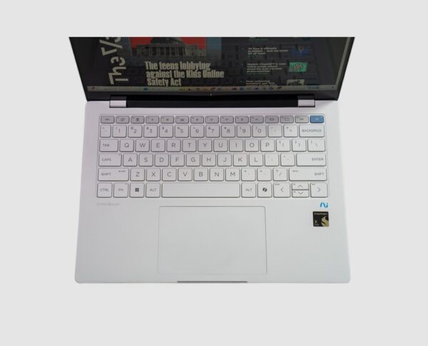 HP OmniBook X 14 Snapdragon X HP OmniBook X 14 Snapdragon X, in Silver, angled top view