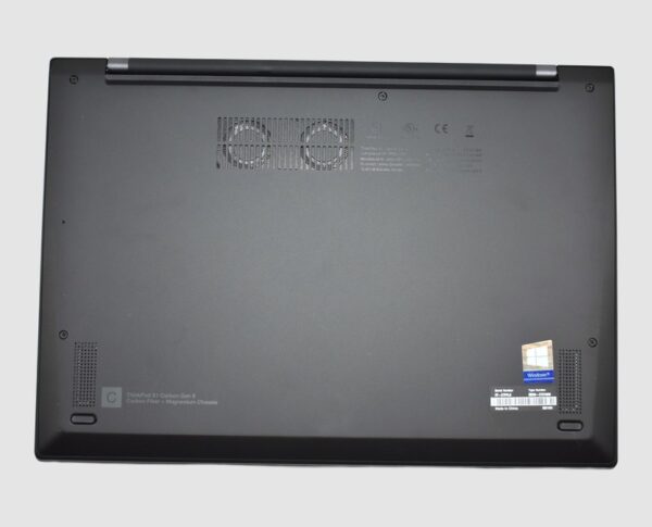 Lenovo ThinkPad X1 Carbon Gen 9 i5 Lenovo ThinkPad X1 Carbon Gen 9 i5, rear view showing the Black lid